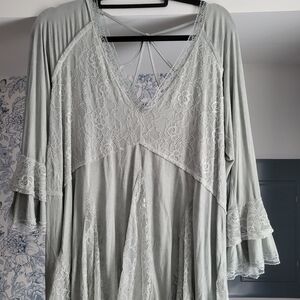 POL Gray Lace-Accented Garment